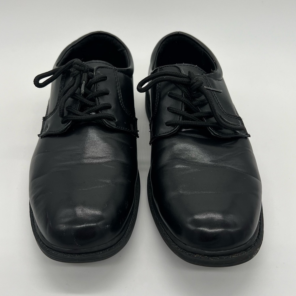 Stacy Adams Boy's Black Oxford Lace Up Dress Shoes with Rubber Soles Size 5M